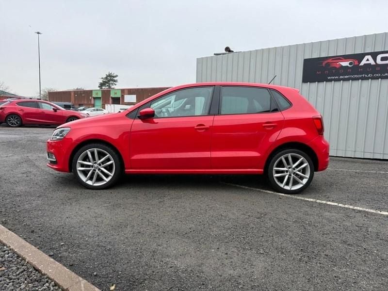 Used VW Polo SEL 110 HP (80 kW) 2016 Red Hatchback