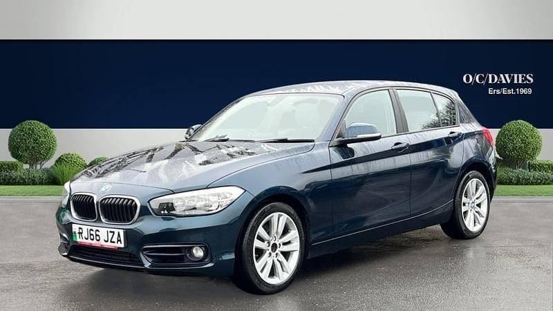 Used BMW 120 Sport Line 190 HP (139 kW) 2016 Blue Hatchback