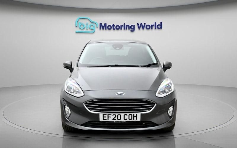 Używany Ford Fiesta Titanium 101 KM (74 kW) 2020 Szary Hatchback
