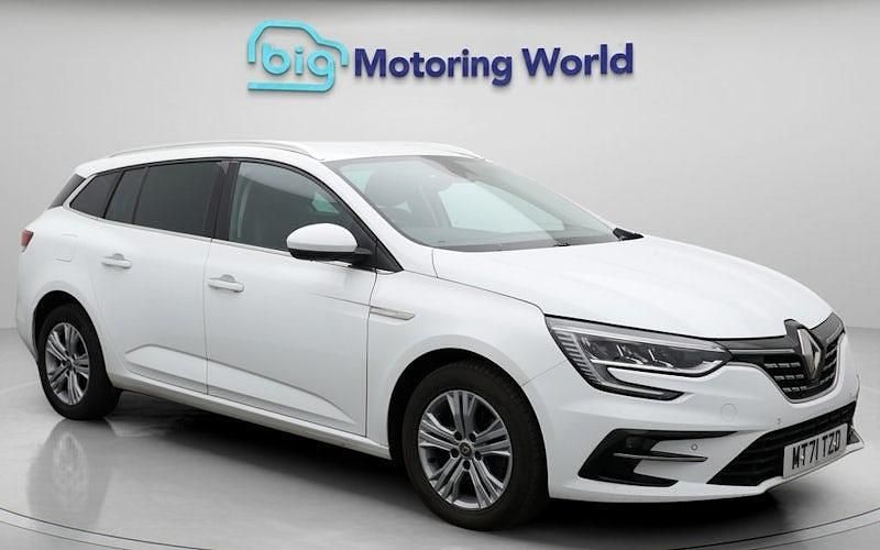 White Used 2021 Renault Mégane GrandTour Iconic Estate | £11,400 (Fair price) - Image 1/4