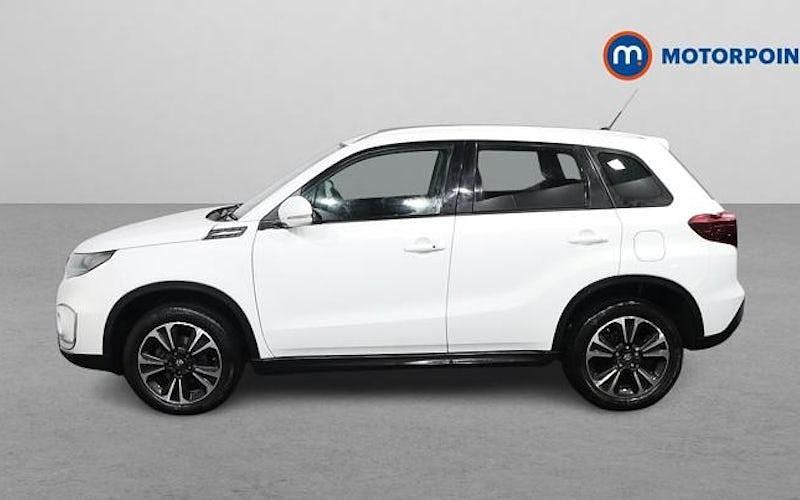 Second-hand Suzuki Vitara SZ5 129 CP (94 kW) 2023 Alb SUV