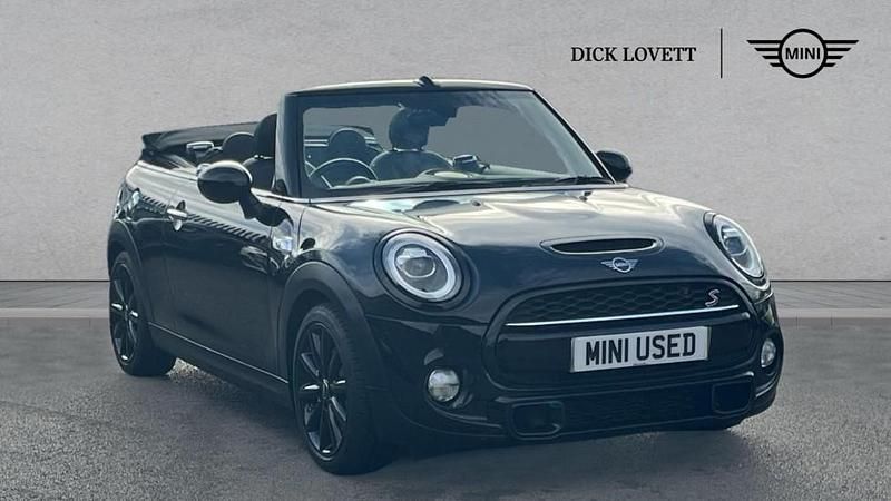 Black Used 2018 Mini Cooper S Hatchback | £14,495 (Fair price) - Image 1/4