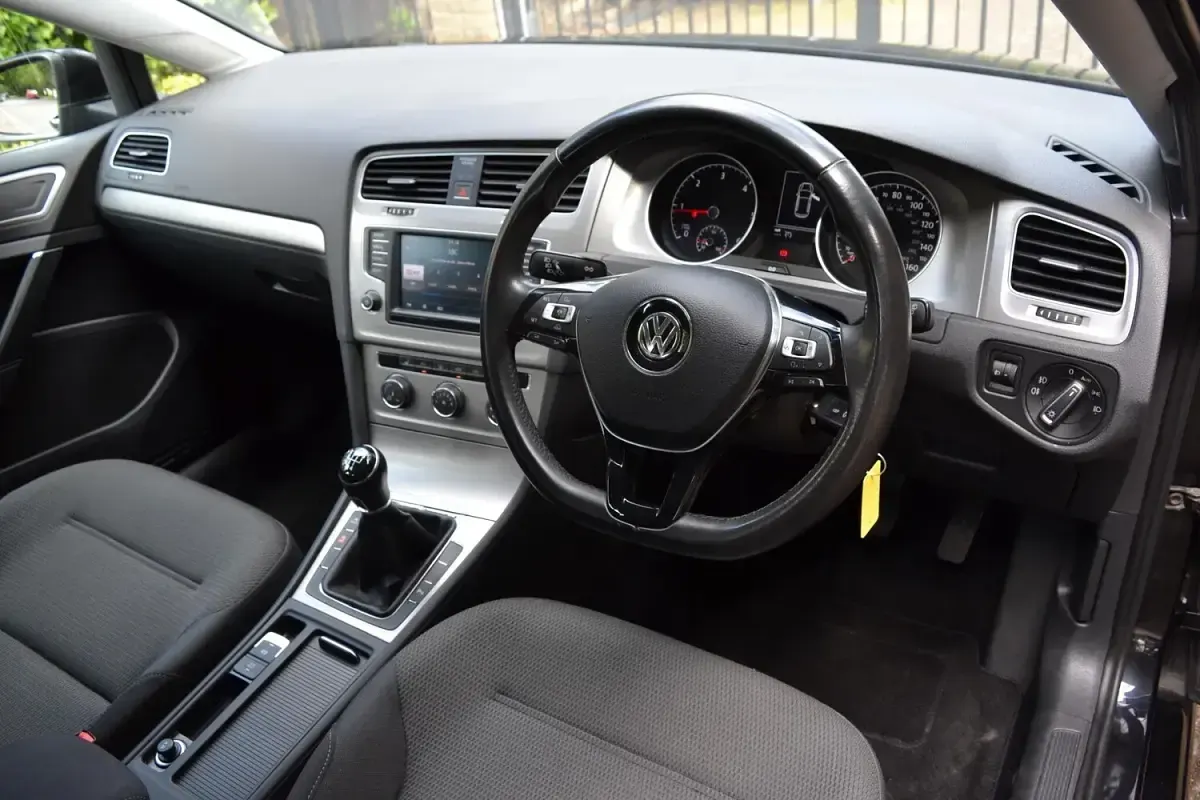 Used VW Golf VII Edition 110 HP (80 kW) 2017 Black Hatchback