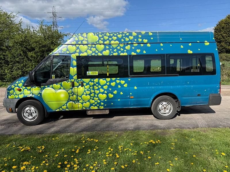 Used Ford Transit 140 HP (102 kW) 2010 White Van