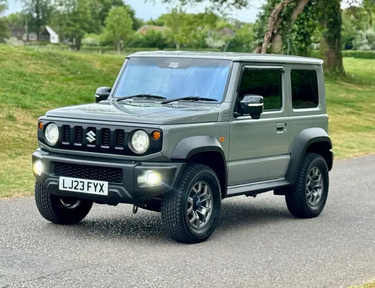Używany Suzuki Jimny 2023 Szary SUV