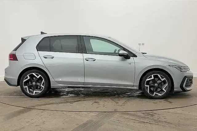 Used VW Golf VIII R-line 150 HP (110 kW) 2025 Silver Hatchback