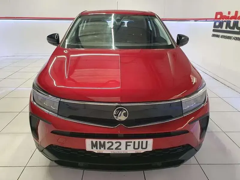 Used Vauxhall Grandland X Design Edition 128 HP (94 kW) 2022 Red SUV