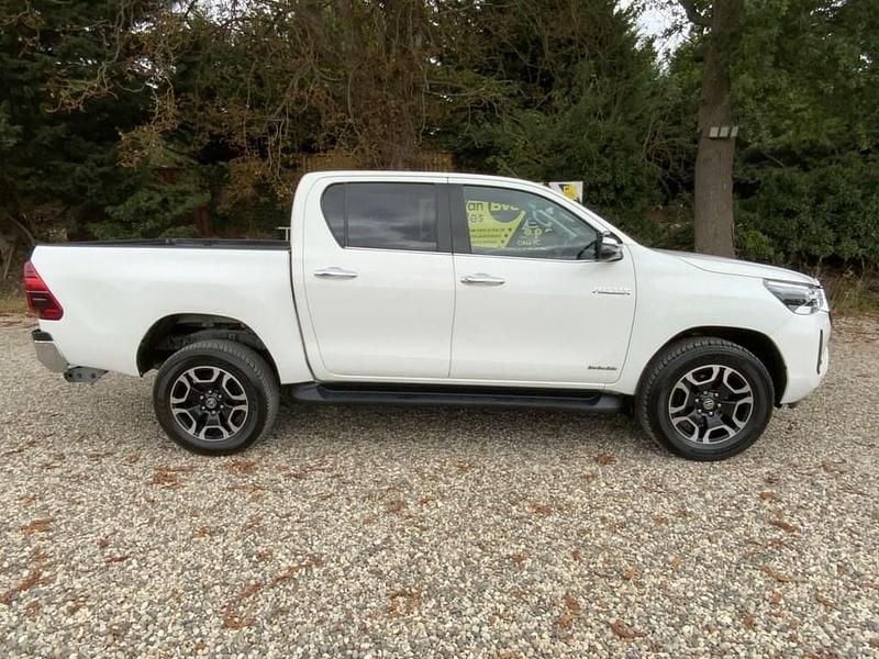 Used Toyota HiLux 2021 White Pickup