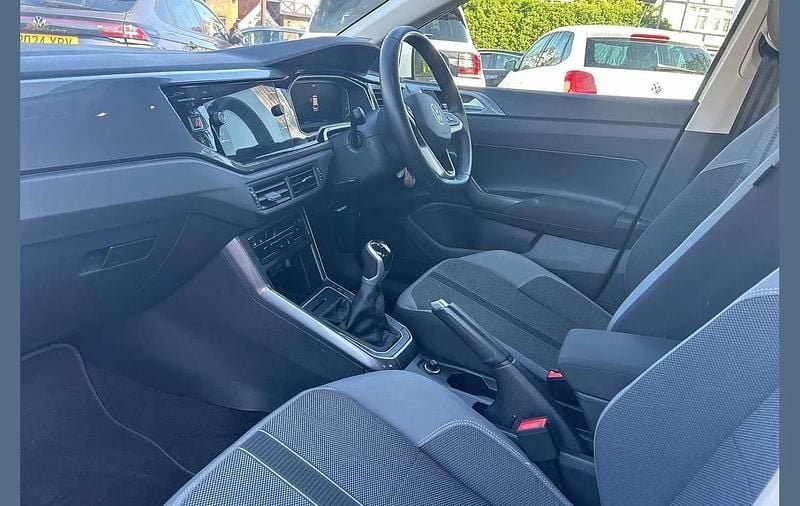 Used VW Polo Style 95 HP (69 kW) 2021 White Hatchback