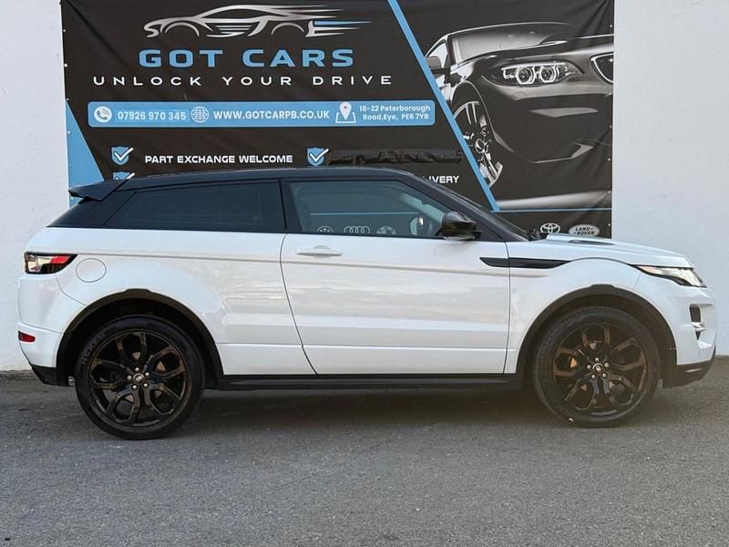 Used Land Rover Range Rover evoque Dynamic 2015 White Coupe