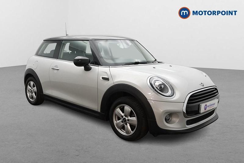 Usado Mini Cooper Classic 136 HP (100 kW) 2020 Citadino