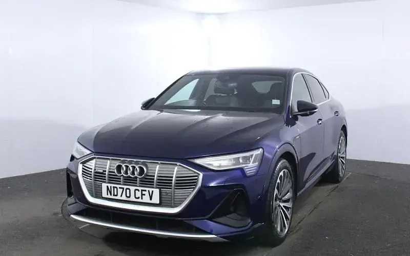 Usado Audi e-tron Sportback S-Line 300 kW (408 HP) 2022 SUV