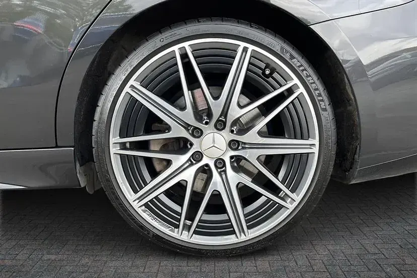 Usado Mercedes C43 AMG Premium Plus 408 HP (300 kW) 2023 Cinzento Sedan