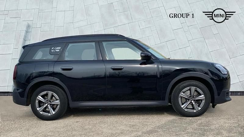 Used Mini Countryman Classic 218 HP (160 kW) 2025 Black SUV