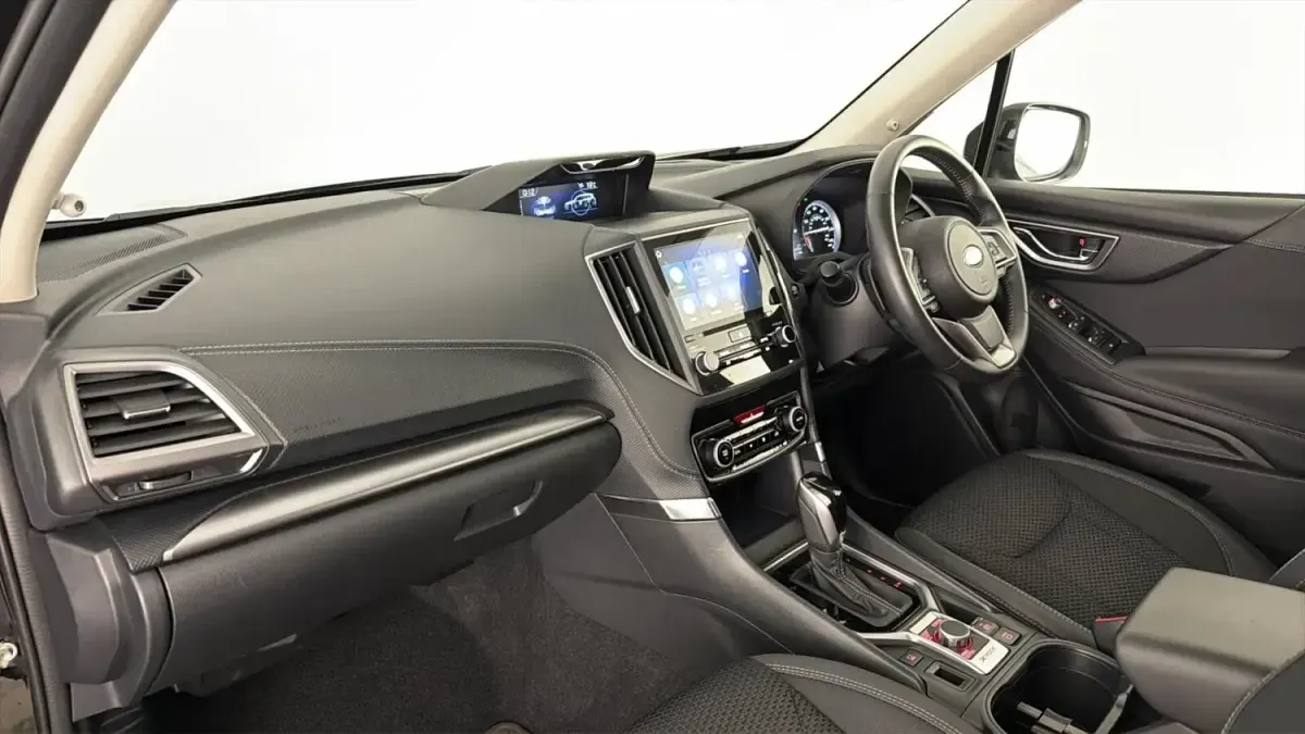 Begagnad Subaru Forester XE 150 HK (110 kW) 2023 Svart SUV