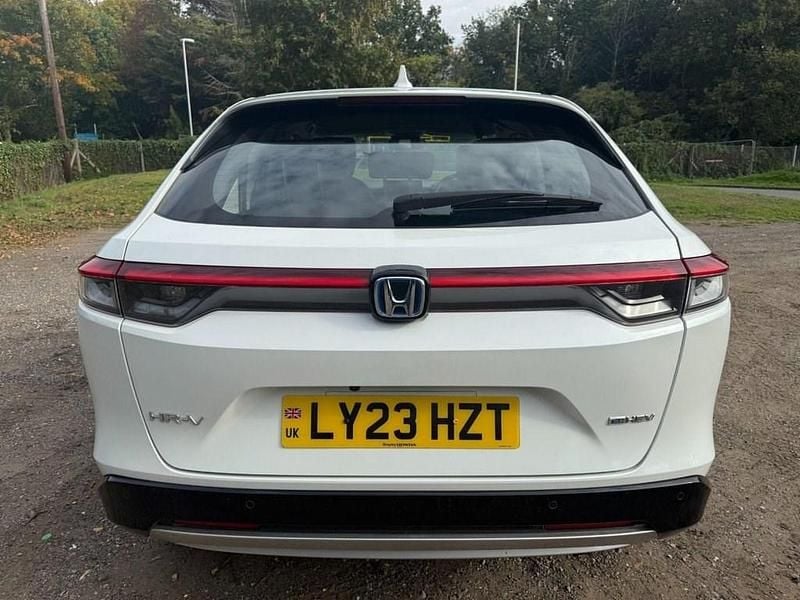 Used Honda HR-V Advance 131 HP (96 kW) 2023 White SUV