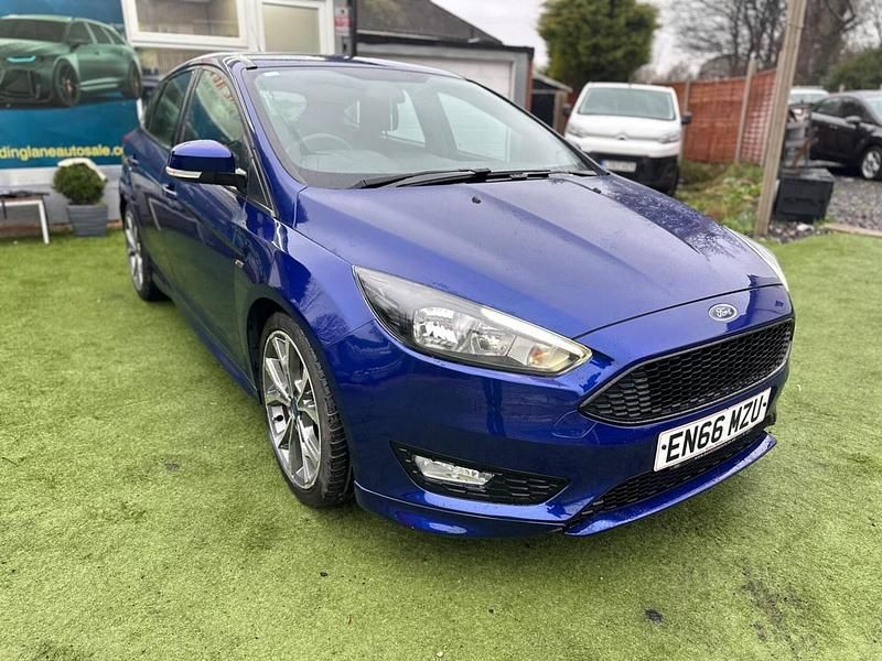 Blue Used 2016 Ford Focus ST-Line Hatchback | £3,995 (Super price) - Image 1/4