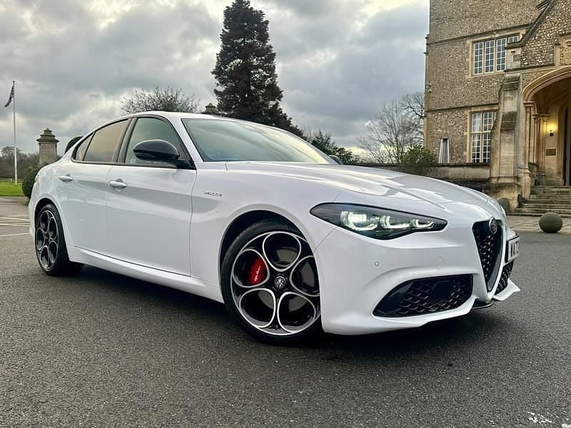 Used Alfa Romeo Giulia Saloon Veloce 280 HP (205 kW) 2023 White Sedan