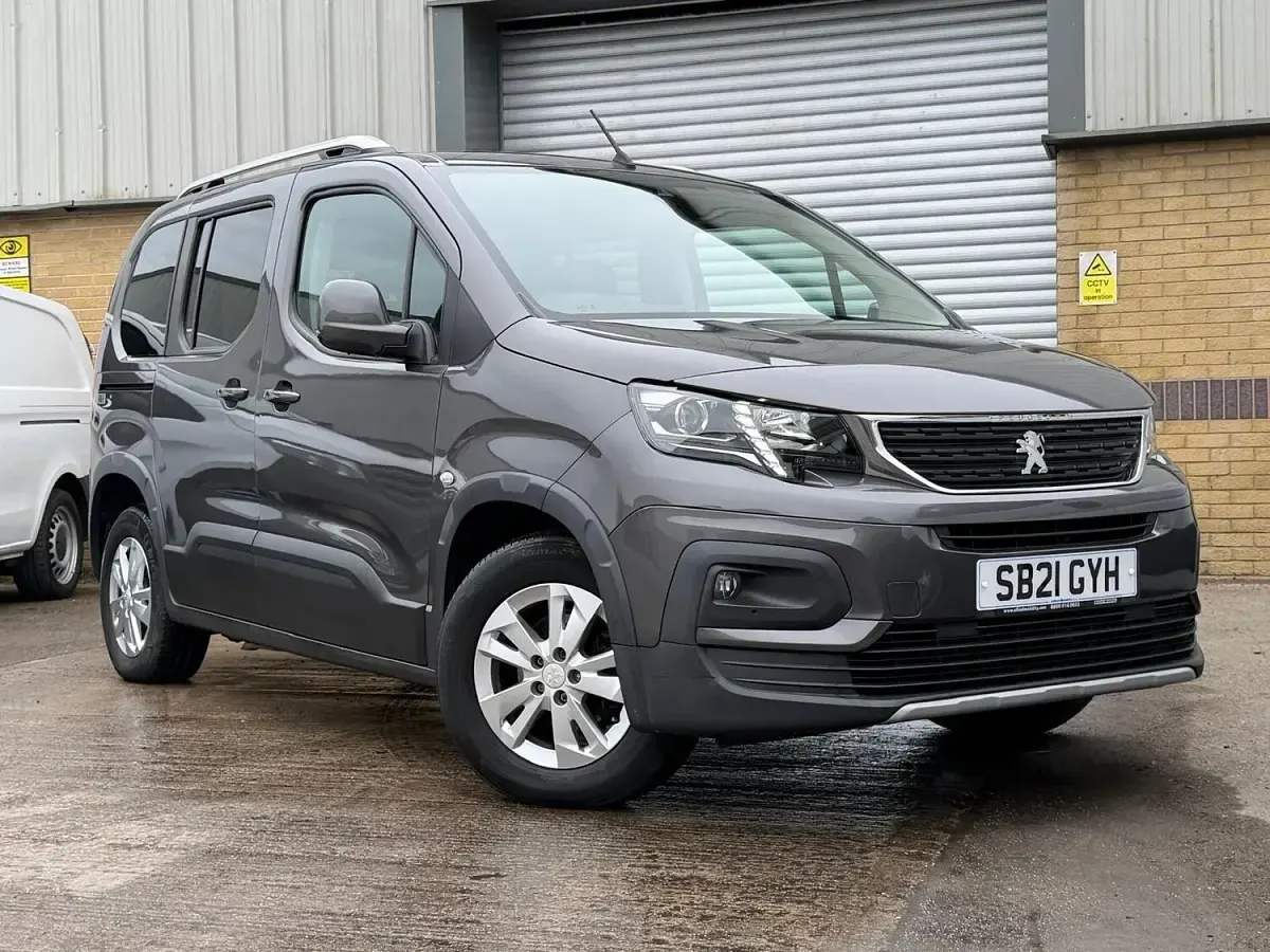 Used Peugeot Rifter Allure 100 HP (73 kW) 2021 Grey MPV