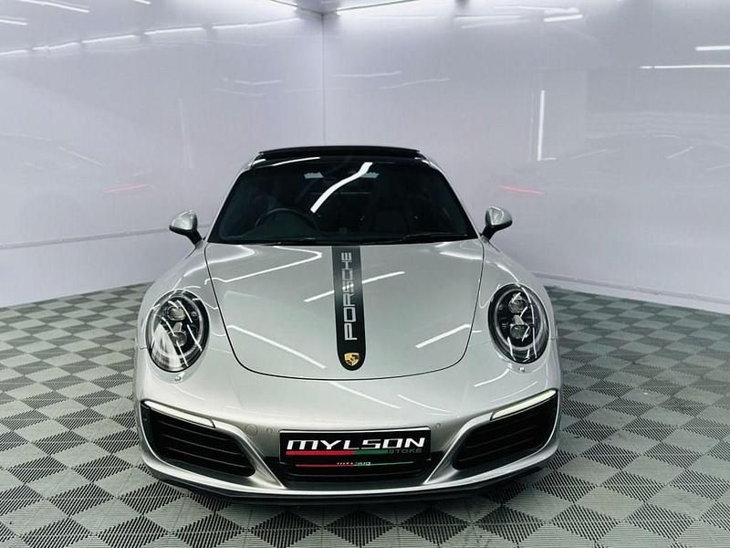 Used Porsche 911 Carrera 370 HP (272 kW) 2017 Silver Coupe