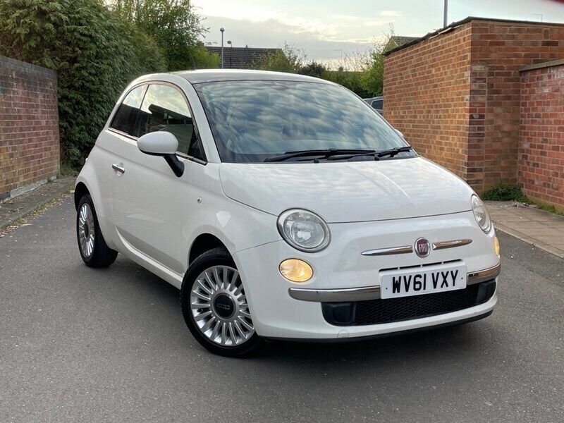 White Used 2011 Fiat 500 Lounge Hatchback | £3,490 (Fair price) - Image 1/4