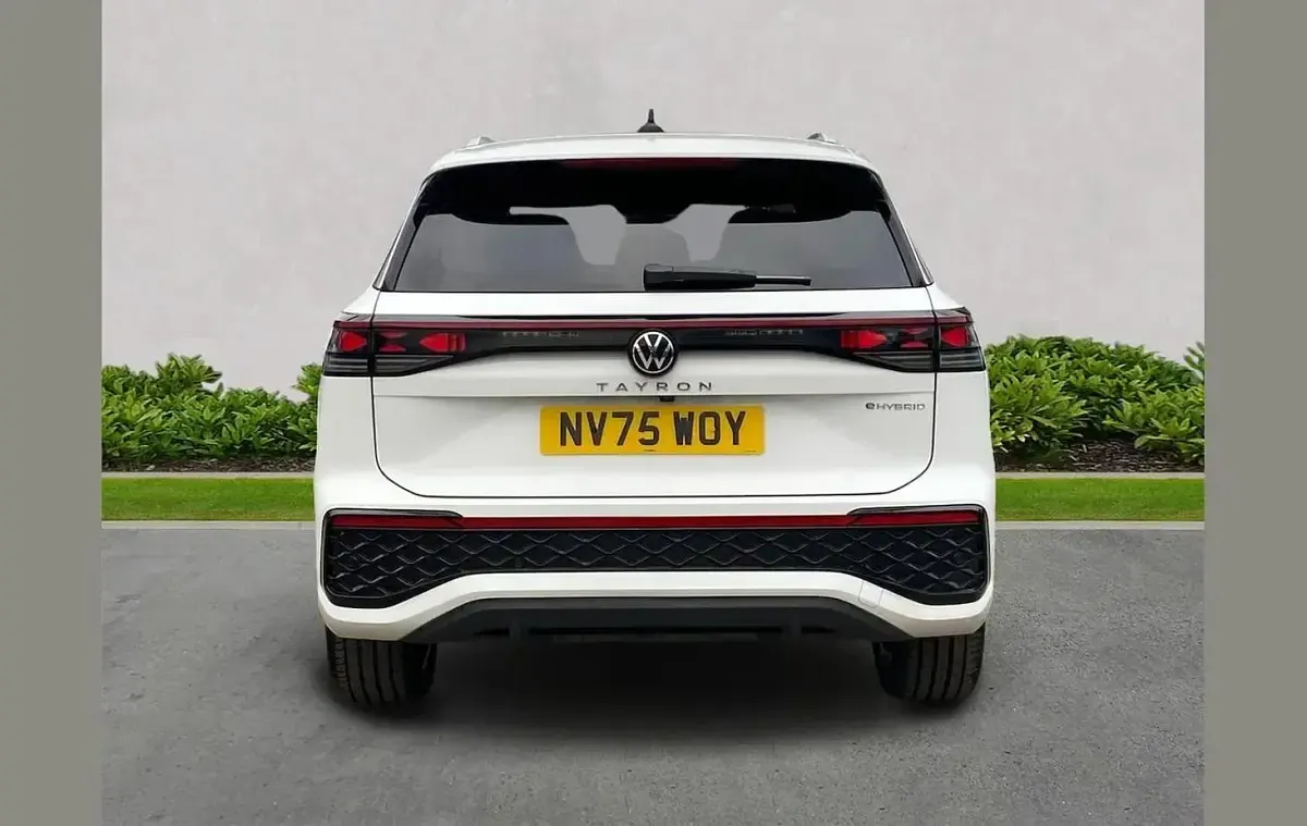 Used VW Tayron R-line 272 HP (200 kW) 2026 White SUV