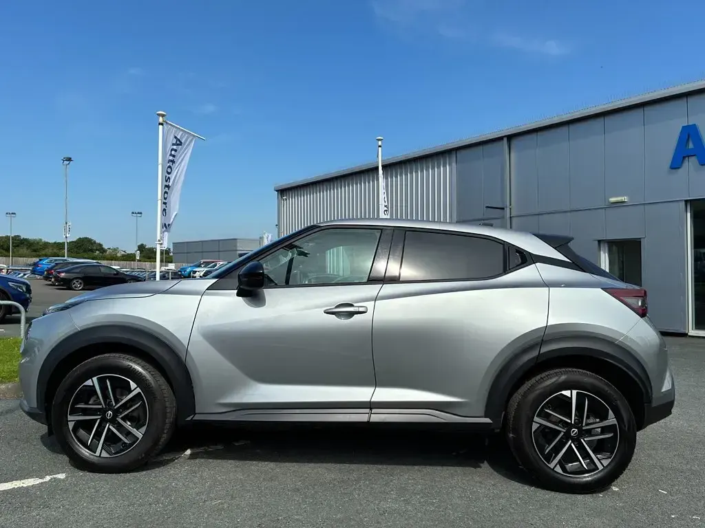 Used Nissan Juke N-Connecta 2024 Silver SUV