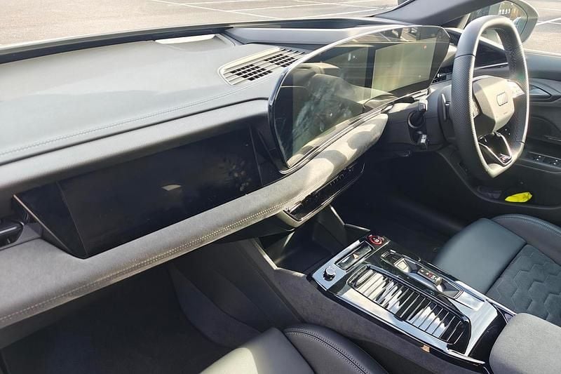 Novo Audi A6 e-tron Black Edition 339 kW (462 HP) 2025 Branco Carrinha
