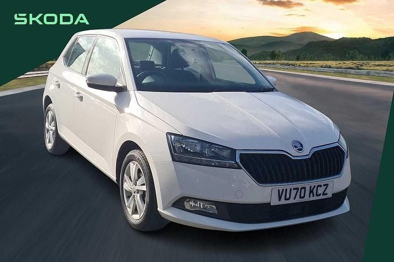 Used Skoda Fabia SE 58 HP (42 kW) 2020 White Hatchback