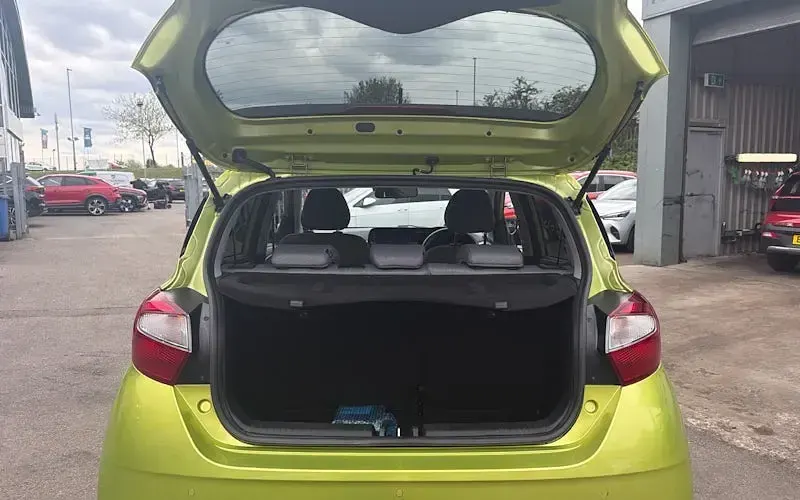 Usado Hyundai i10 Premium 79 HP (58 kW) 2026 Citadino