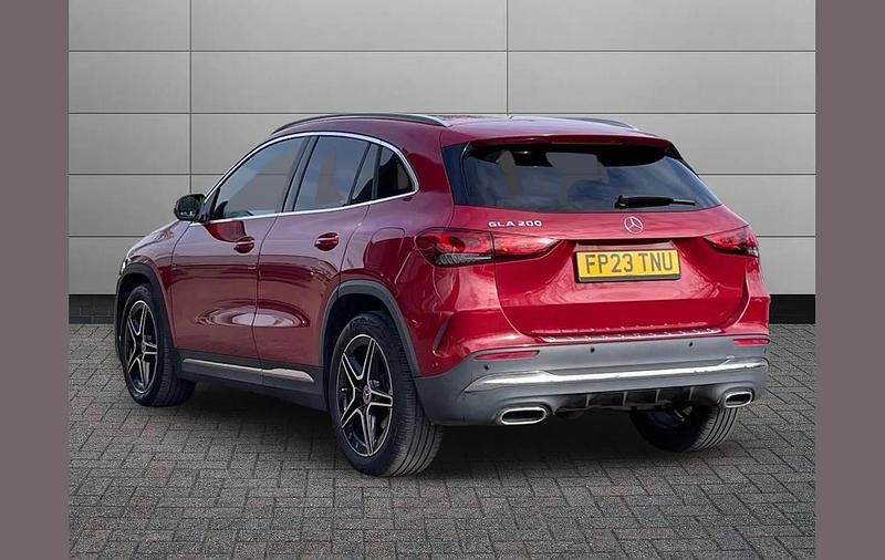 Used Mercedes GLA200 Executive 161 HP (118 kW) 2023 Red SUV