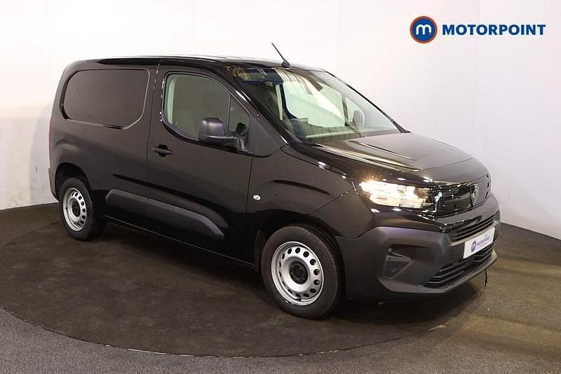 Black Used 2024 Peugeot Partner MPV | £13,999 (Fair price) - Image 1/4