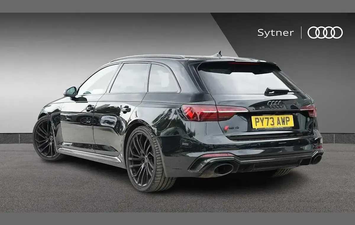 Used Audi RS4 Design 444 HP (326 kW) 2023 Black Estate