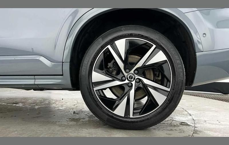 Used Volvo XC90 Plus 232 HP (170 kW) 2022 Grey SUV