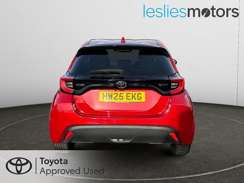 Used Toyota Yaris Hybrid Design 2025 Red Hatchback