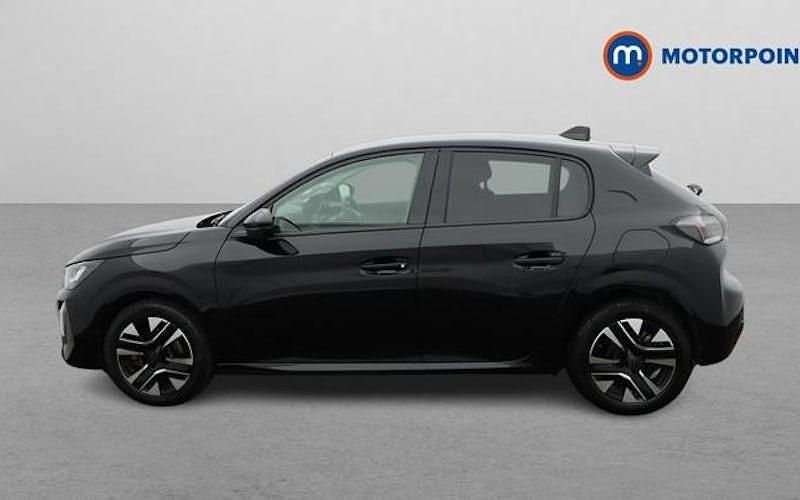 Used Peugeot 208 Allure 101 HP (74 kW) 2024 Black Hatchback