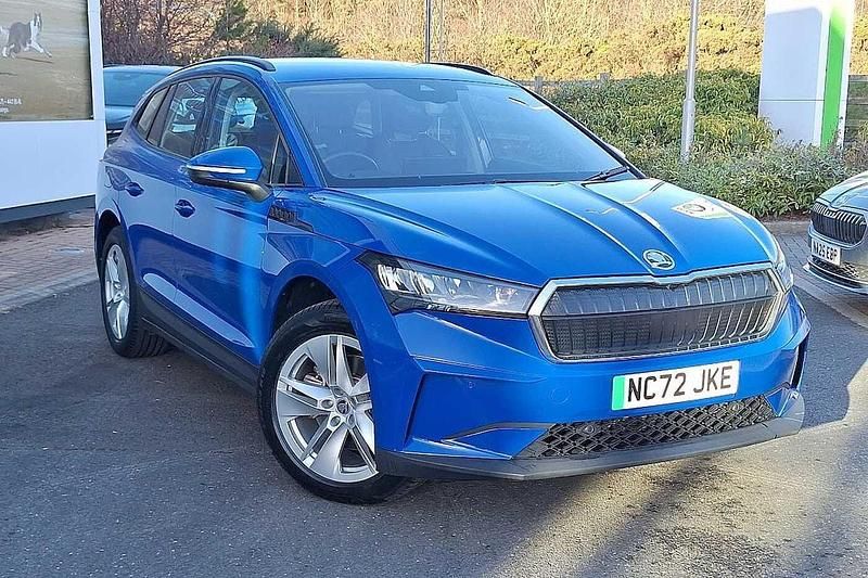 Energy blue Used 2022 Skoda Enyaq iV Suite SUV | £17,995 (Fair price) - Image 1/4