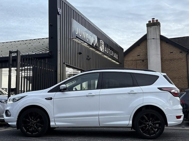 Used Ford Kuga ST-Line X 150 HP (110 kW) 2018 White SUV