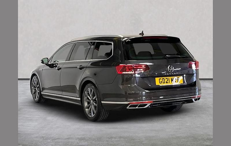 Used VW Passat R-line 150 HP (110 kW) 2021 Grey Estate