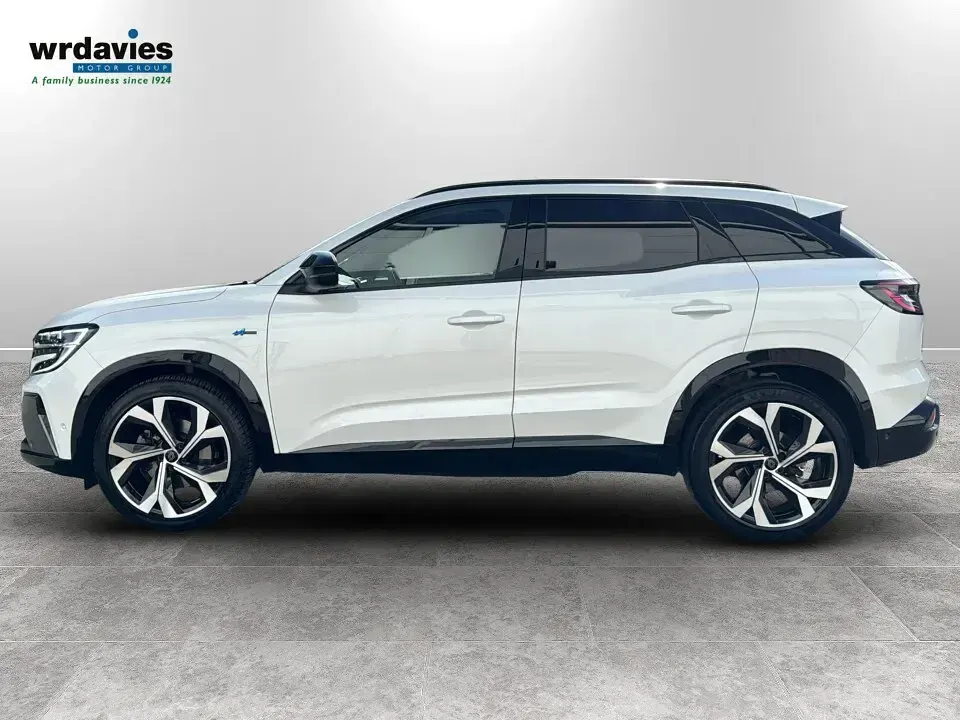 Used Renault Austral Techno Esprit Alpine 200 HP (147 kW) 2023 White SUV