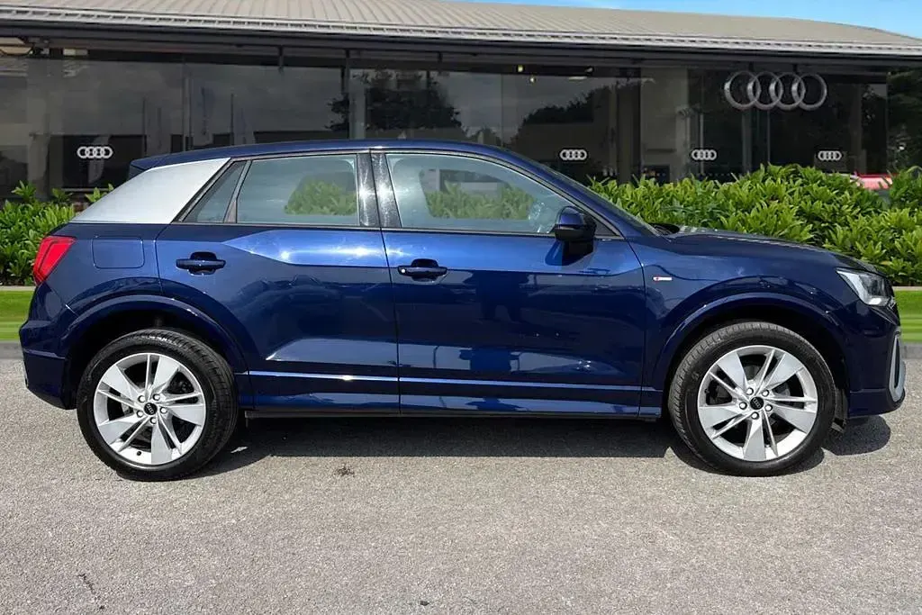 Used Audi Q2 S-Line 150 HP (110 kW) 2023 Blue SUV