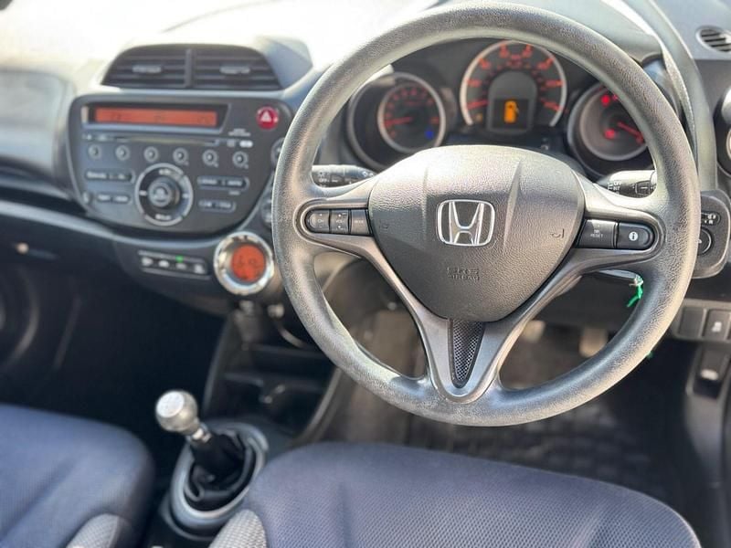 Used Honda Jazz ES 99 HP (72 kW) 2012 Grey Hatchback