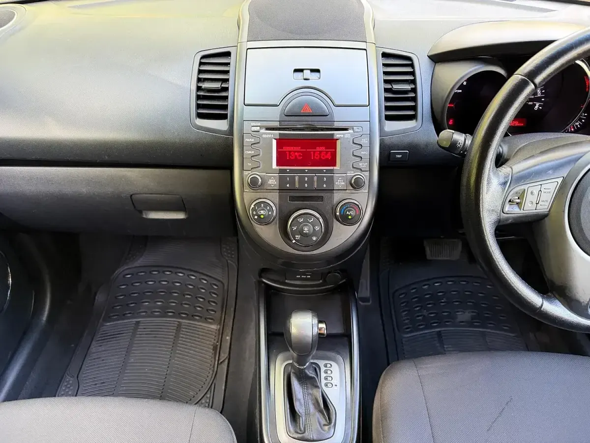 Used Kia Soul 2010 Silver SUV