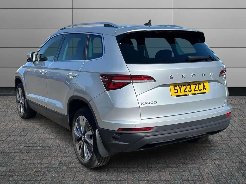 Gebraucht Skoda Karoq SE L 150 PS (110 kW) 2023 Silber SUV