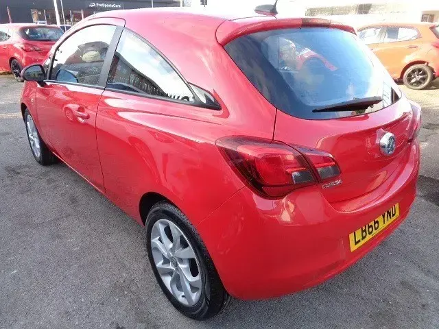 Second-hand Vauxhall Corsa 75 CP (55 kW) 2017 Roșu Hatchback