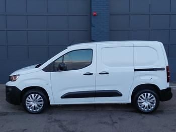 Used Peugeot Partner Premium 2022 White MPV