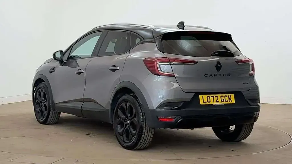 Used Renault Captur Rive Gauche 142 HP (104 kW) 2022 Grey/black  SUV