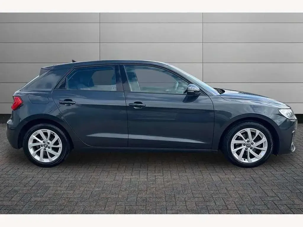 Used Audi A1 Sport 116 HP (85 kW) 2019 Grey SUV