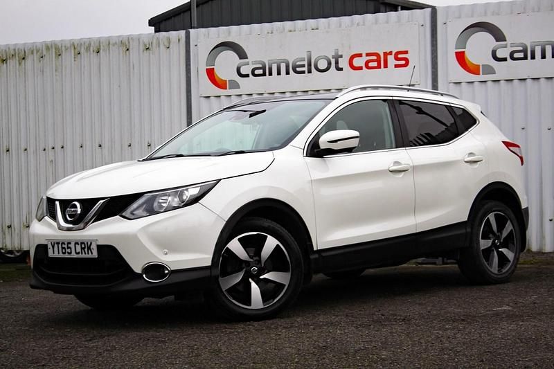 Used Nissan Qashqai N-TEC 163 HP (119 kW) 2015 White SUV