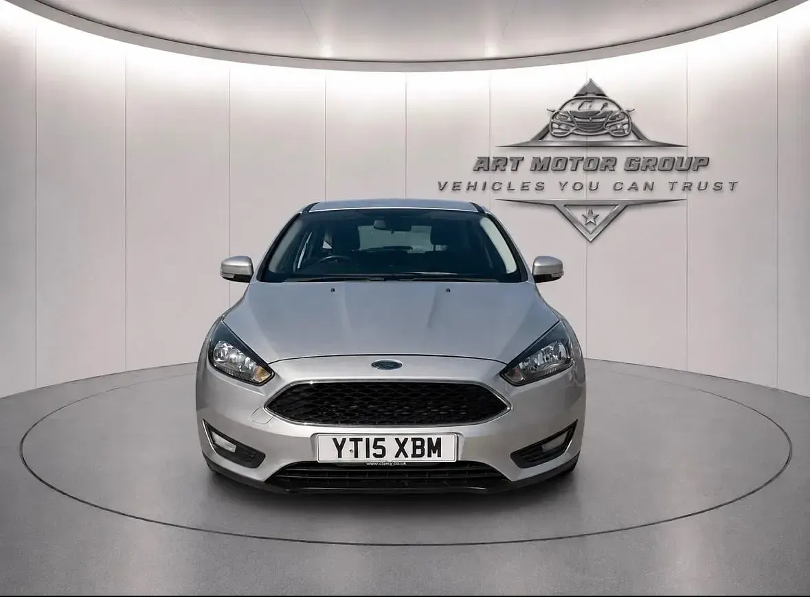 Used Ford Focus Zetec 2015 Silver Hatchback